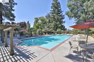 1327 Star Bush Ln, San Jose, CA 95118 - Photo 29