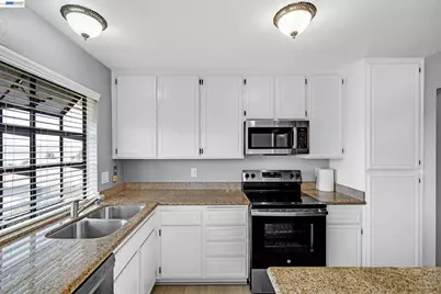2279 Clearview Cir, Benicia, CA 94510 - Photo 9