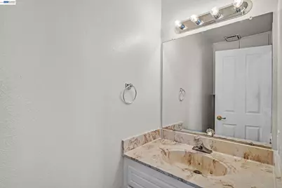 2279 Clearview Cir, Benicia, CA 94510 - Photo 11