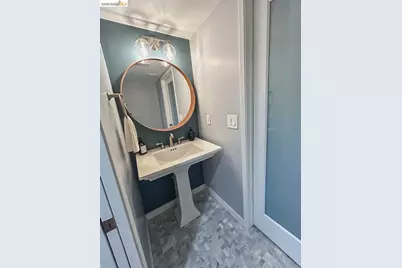 1321 Crown Dr, Alameda, CA 94501 - Photo 17