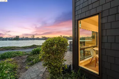 1321 Crown Dr, Alameda, CA 94501 - Photo 3