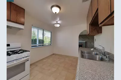 1156 Santa Barbara Dr, Santa Rosa, CA 95404 - Photo 39
