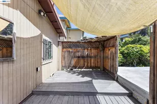 3246 Mlk Jr Way, Oakland, CA 94609 - Photo 27