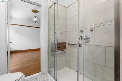 3246 Mlk Jr. Way, Oakland, CA 94609 - Photo 25