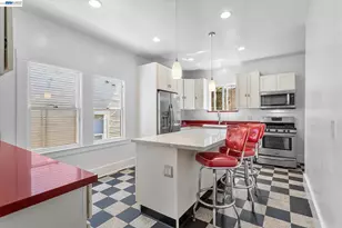 3246 Mlk Jr Way, Oakland, CA 94609 - Photo 9