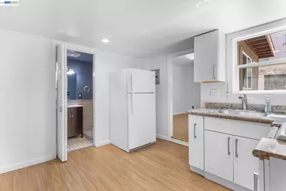 3246 Mlk Jr. Way, Oakland, CA 94609 - Photo 29