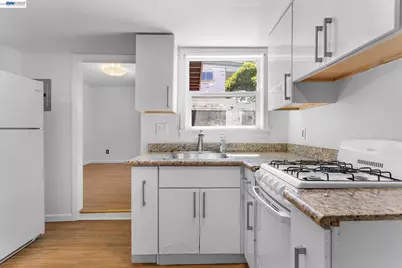 3246 Mlk Jr. Way, Oakland, CA 94609 - Photo 35