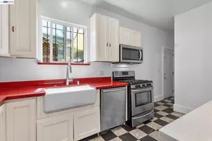 3246 Mlk Jr Way, Oakland, CA 94609 - Photo 17