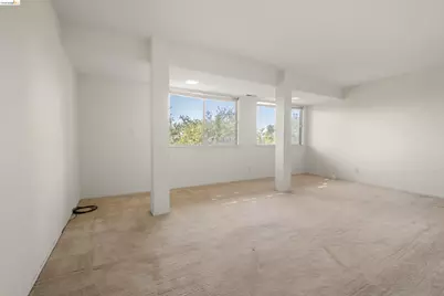 7279 Snake Rd, Oakland, CA 94611 - Photo 19