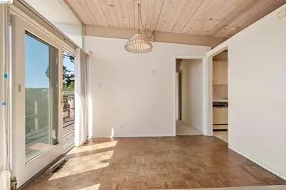 7279 Snake Rd, Oakland, CA 94611 - Photo 5