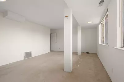 7279 Snake Rd, Oakland, CA 94611 - Photo 21