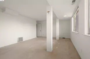 7279 Snake Rd, Oakland, CA 94611 - Photo 21