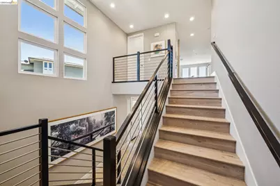 16 Sea Star Ct, Richmond, CA 94801 - Photo 5