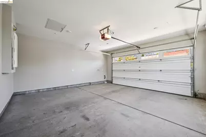 16 Sea Star Ct, Richmond, CA 94801 - Photo 29