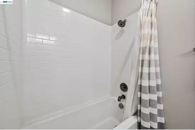 5425 Melissa Ln #221, Dublin, CA 94568 - Photo 13