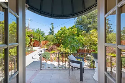 893 Glendome Circle, Oakland, CA 94602 - Photo 17