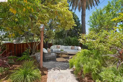 893 Glendome Circle, Oakland, CA 94602 - Photo 45