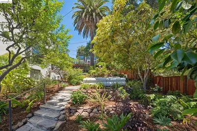 893 Glendome Circle, Oakland, CA 94602 - Photo 47