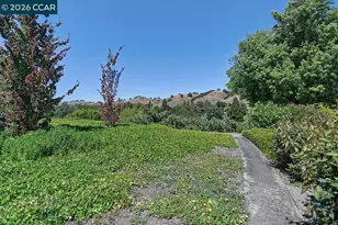 3136 Tice Creek Dr, Walnut Creek, CA 94595 - Photo 39