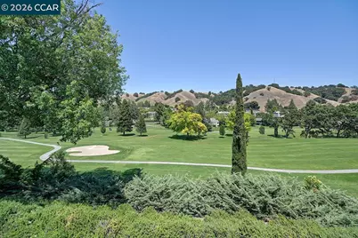 3136 Tice Creek Dr #5, Walnut Creek, CA 94595 - Photo 1