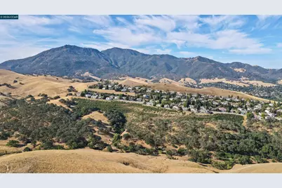 1020 Pebble Beach Dr, Clayton, CA 94517 - Photo 57