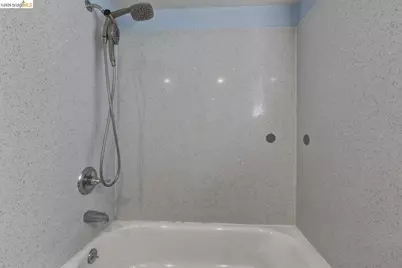 340 Foothill Blvd, Oakland, CA 94606 - Photo 27