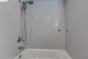340 Foothill Blvd, Oakland, CA 94606 - Photo 27