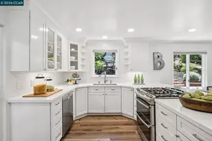 996 Hawthorne Dr, Lafayette, CA 94549 - Photo 13