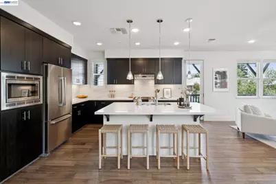 472 Diller St, Alameda, CA 94501 - Photo 1