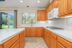 333 San Marino Ln, Brentwood, CA 94513 - Photo 9