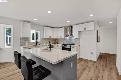 1170 Mardon Ct, Concord, CA 94521 - Photo 17