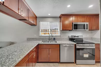 1820 Willow Creek Dr, Tracy, CA 95376 - Photo 11