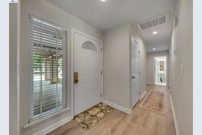 1820 Willow Creek Dr, Tracy, CA 95376 - Photo 13