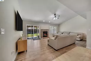 1820 Willow Creek Dr, Tracy, CA 95376 - Photo 3