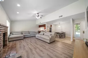 1820 Willow Creek Dr, Tracy, CA 95376 - Photo 9