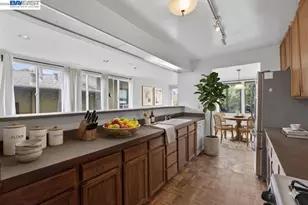1227 33rd St, Oakland, CA 94610 - Photo 33