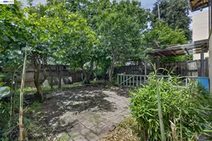 1227 33rd St, Oakland, CA 94610 - Photo 65
