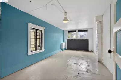 1227 33rd St, Oakland, CA 94610 - Photo 51