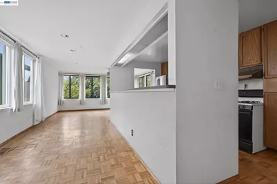 1227 33rd St, Oakland, CA 94610 - Photo 19