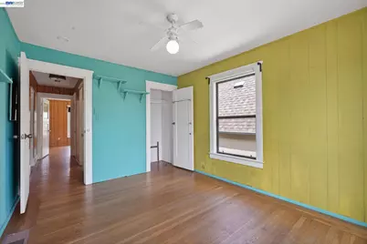 1227 33rd St, Oakland, CA 94610 - Photo 39