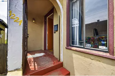 1227 33rd St, Oakland, CA 94610 - Photo 9