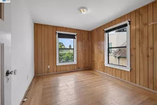 1227 33rd St, Oakland, CA 94610 - Photo 43