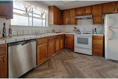 2585 El Portal Dr #C, San Pablo, CA 94806 - Photo 3