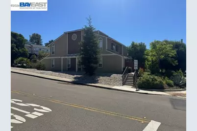 104 Mission Dr, Pleasanton, CA 94566 - Photo 3