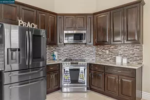 1301 Amberdale Ct, Antioch, CA 94531 - Photo 13