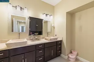 1301 Amberdale Ct, Antioch, CA 94531 - Photo 51