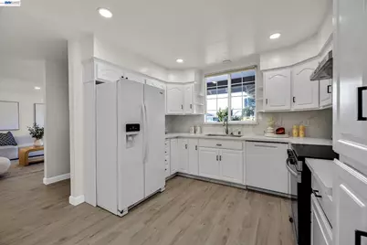 2444 Douglas St, Union City, CA 94587 - Photo 9