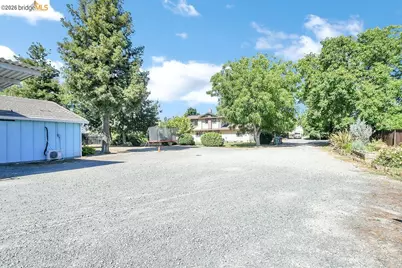 1140 Fairview Ave, Brentwood, CA 94513 - Photo 41