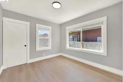 6900 Halliday Ave, Oakland, CA 94605 - Photo 15