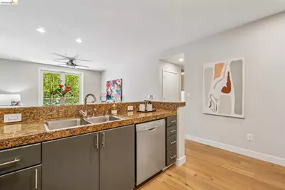 3090 Glascock Street #216, Oakland, CA 94601 - Photo 15
